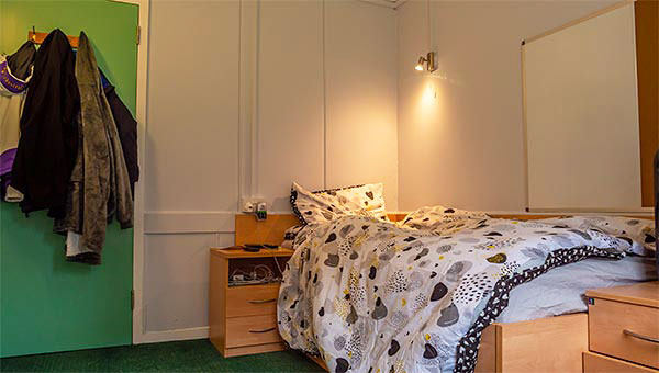 Bed and bedside units