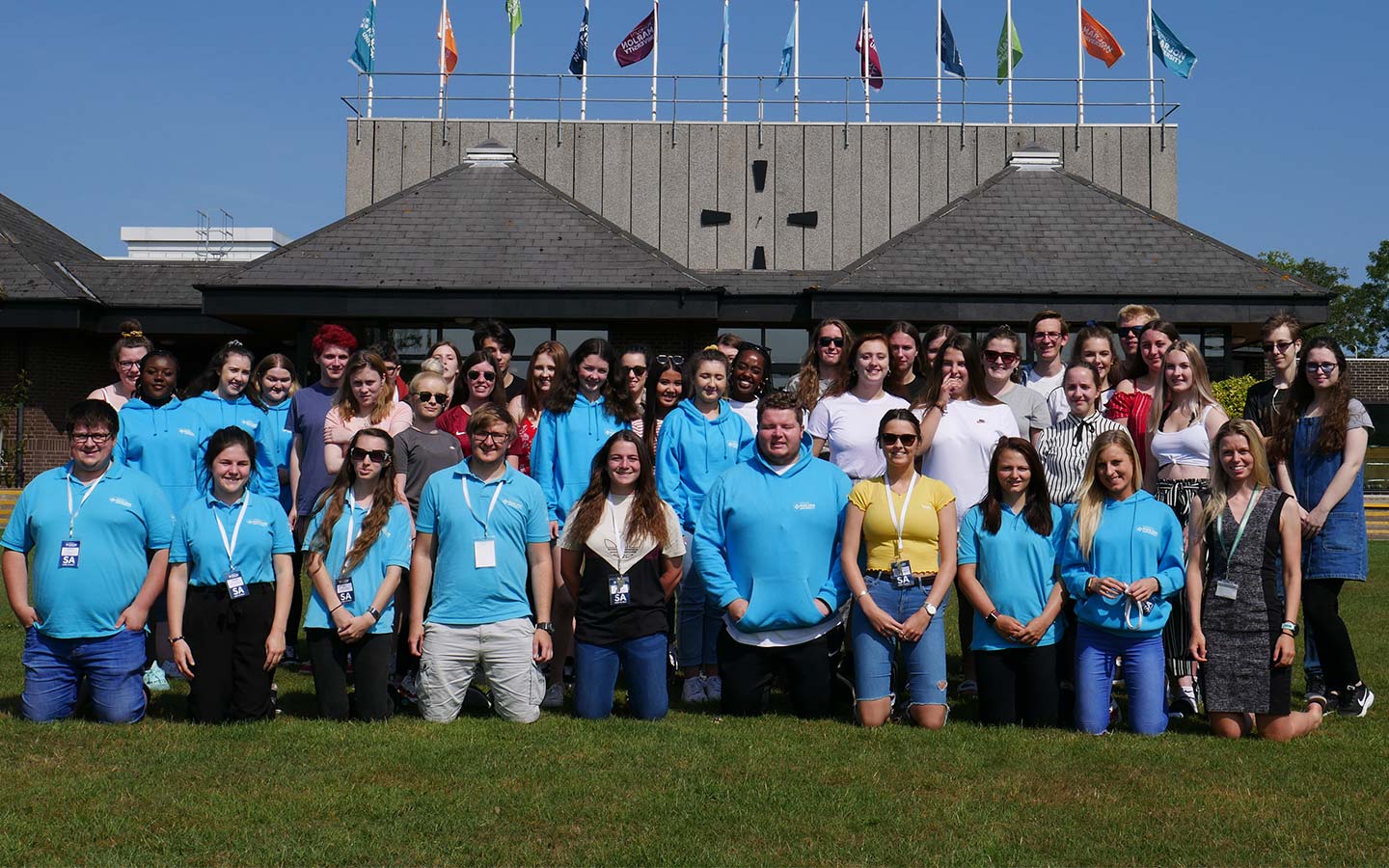 Class photo of summer school attendees and Student Ambassadors