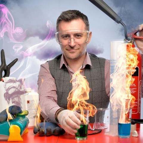Mark Thompson's Spectacular Science Show Promo Pic