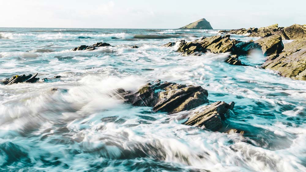 Blue waters at Wembury Point